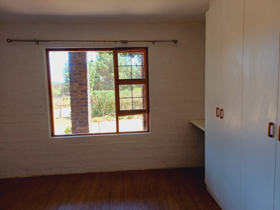 To Let  Bedroom Property for Rent in Sir Lowrys Pass Village Western Cape
